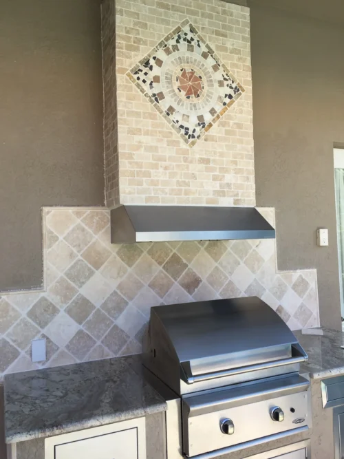 Poolside outdoor kitchen