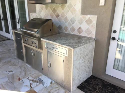 Poolside outdoor kitchen