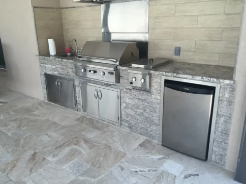 Poolside outdoor kitchen