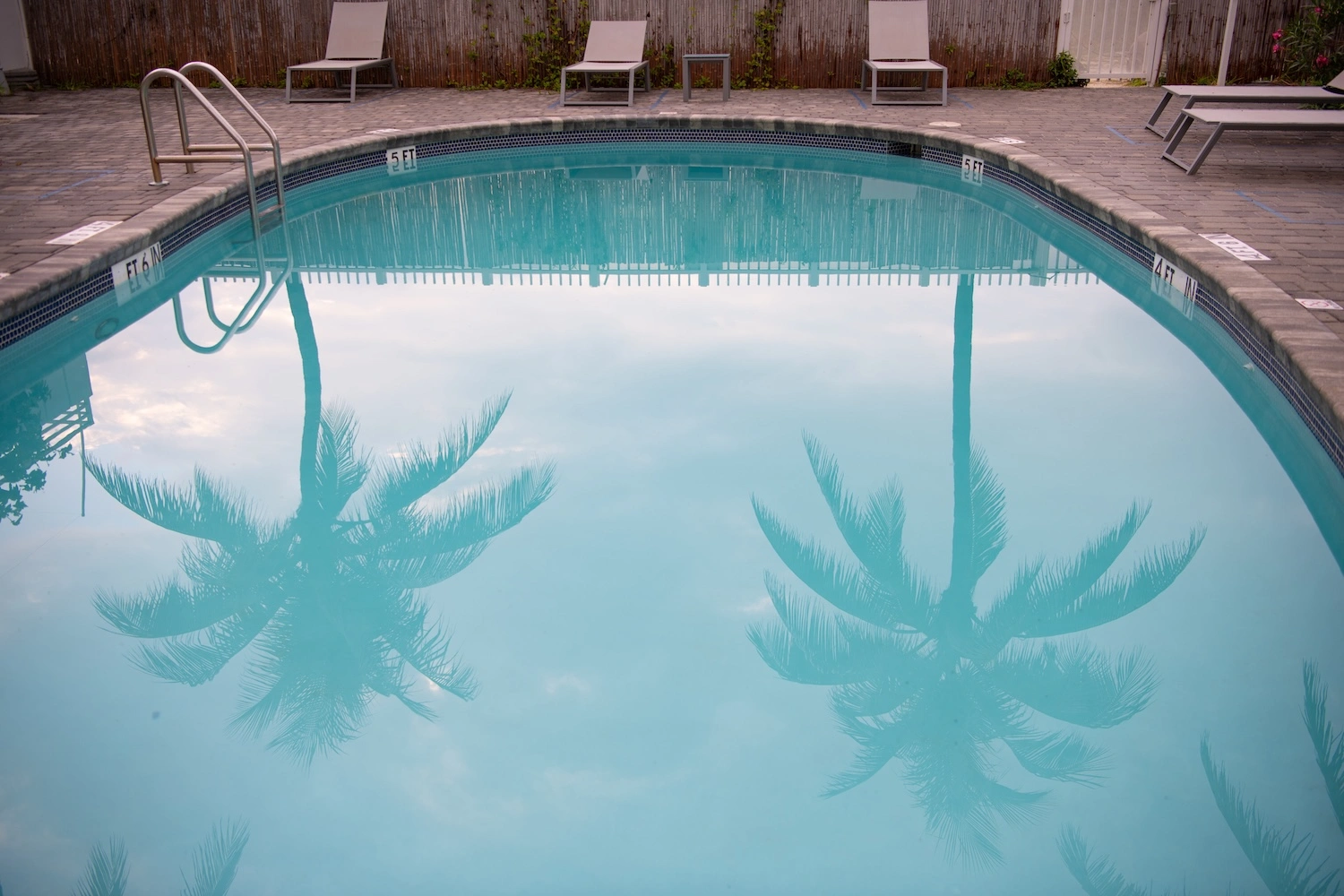 how long to build a pool