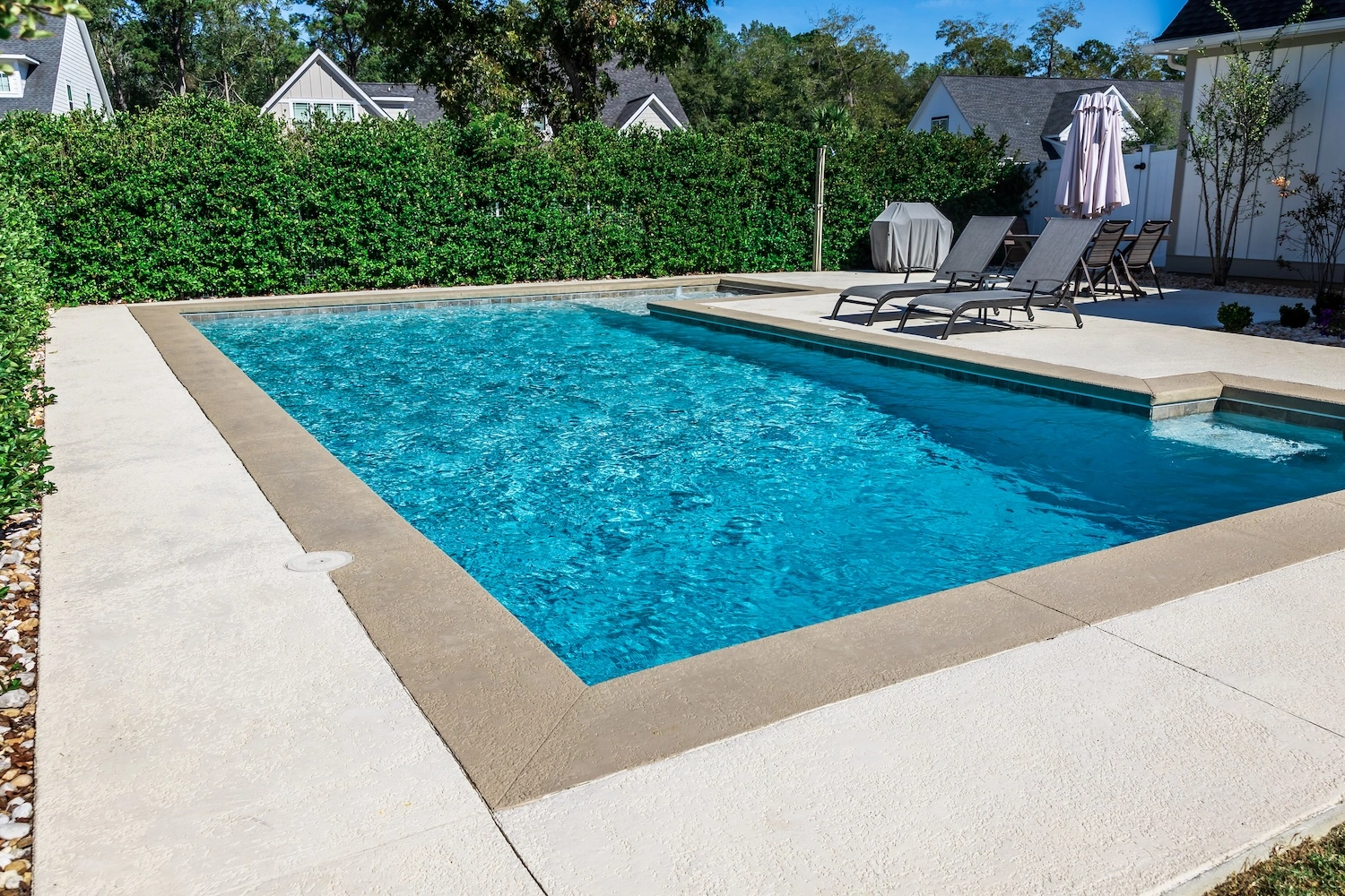 pool water features