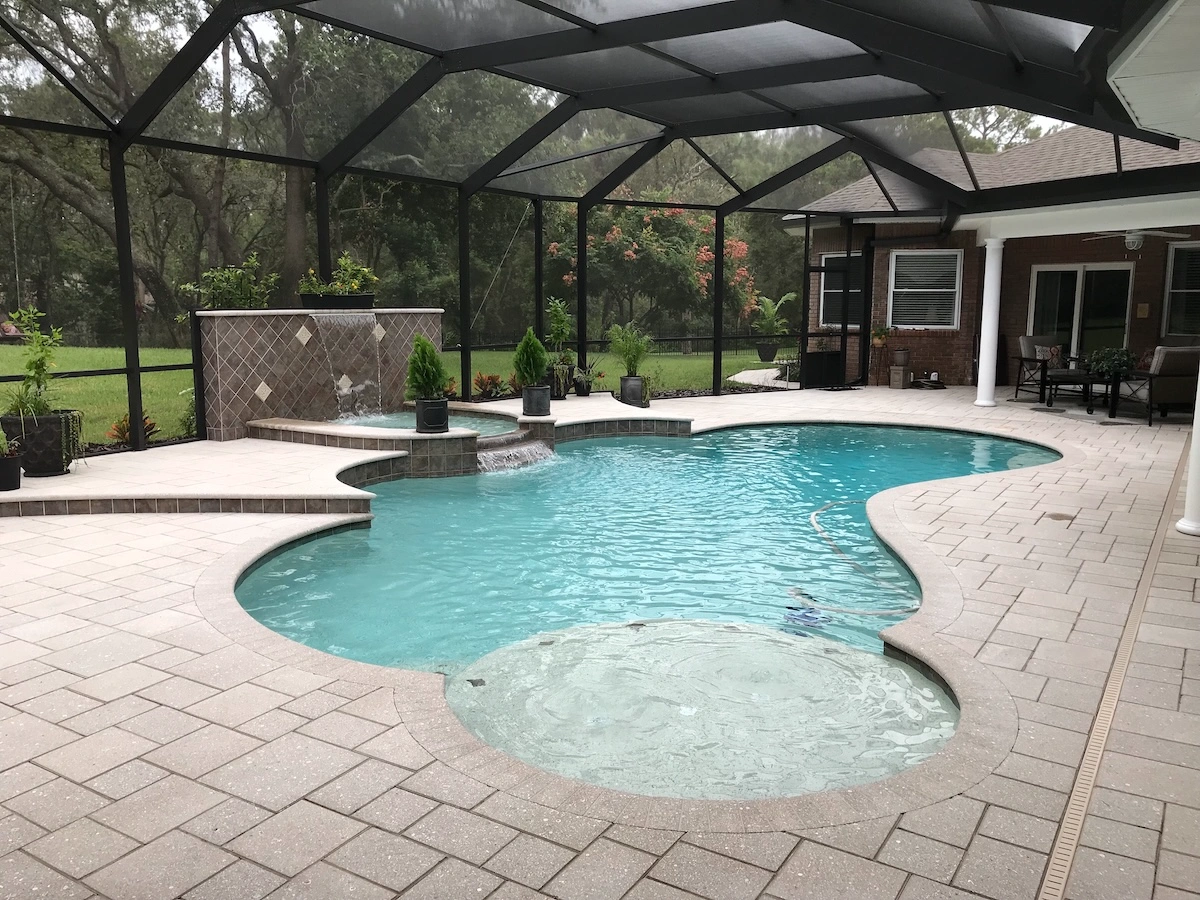 cost to run a pool