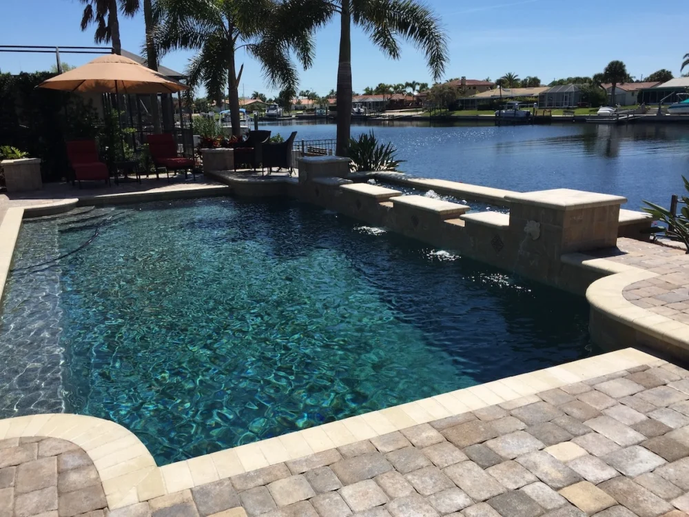 cost to run a pool